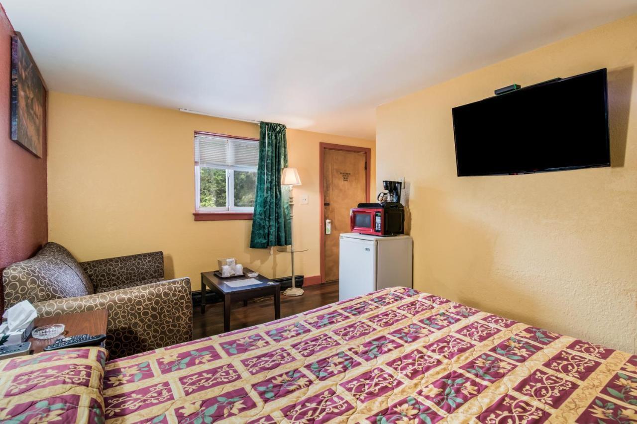 Highland Inn New Cumberland Ngoại thất bức ảnh