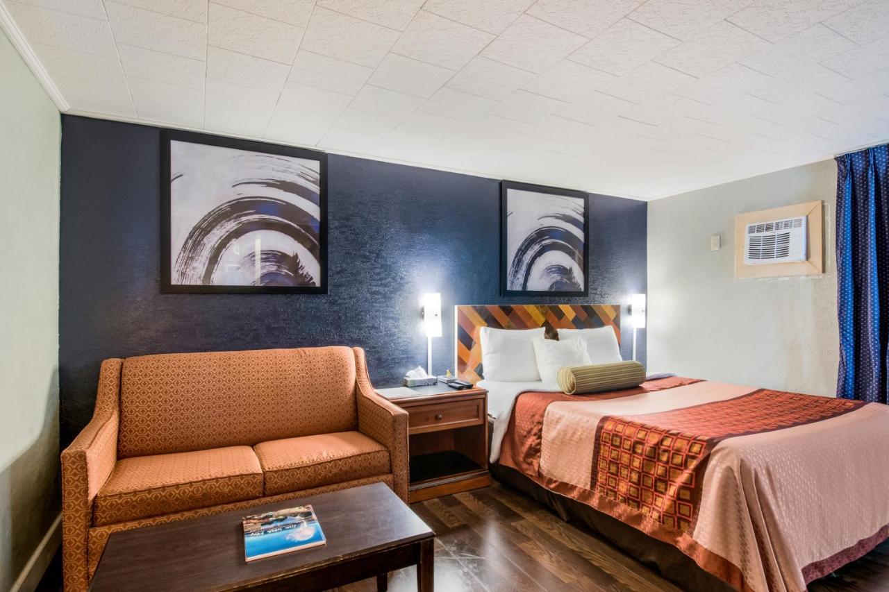 Highland Inn New Cumberland Ngoại thất bức ảnh