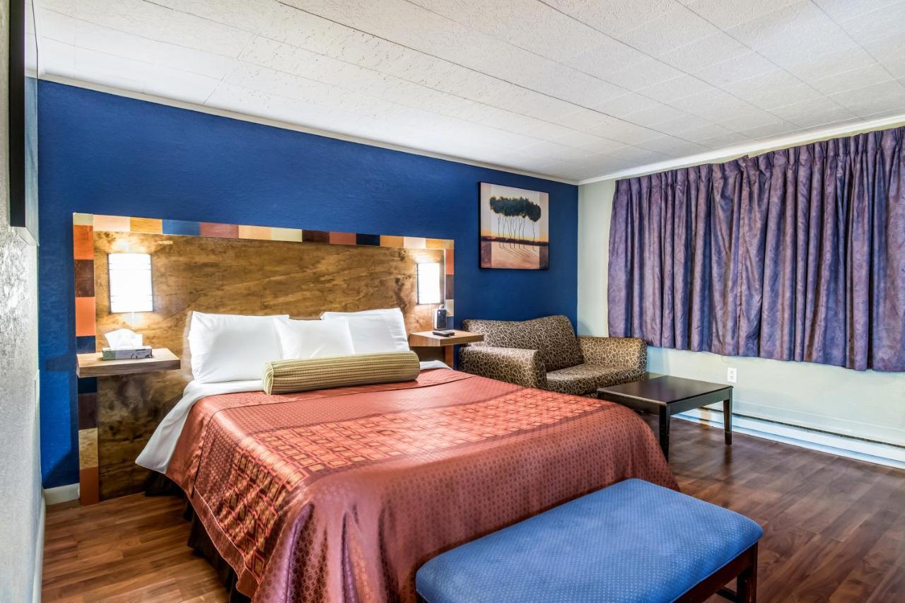 Highland Inn New Cumberland Ngoại thất bức ảnh